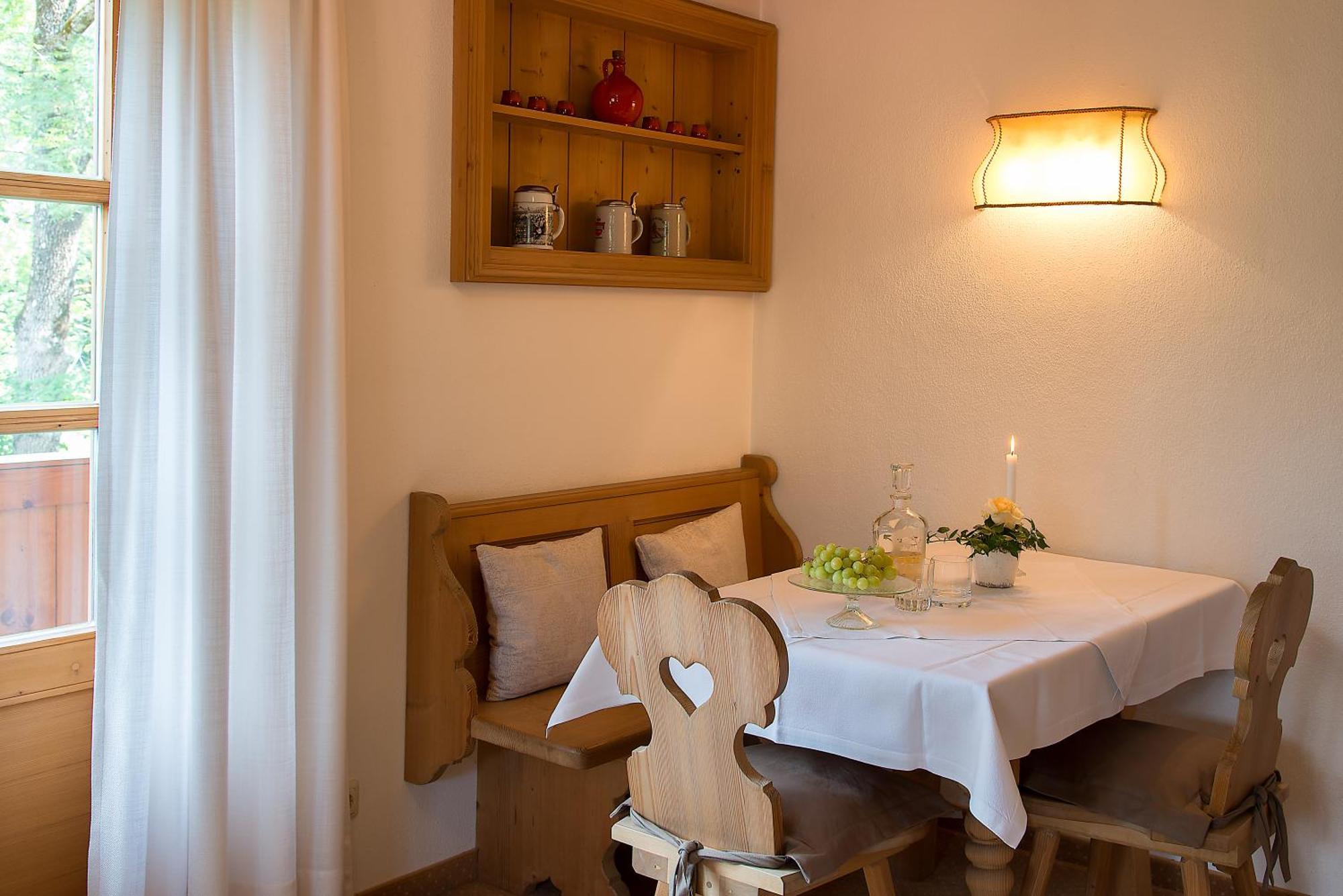 Gasthof Haus Lesch - Stilvolle Mit Tollem Bergblick In Am Tegernsee