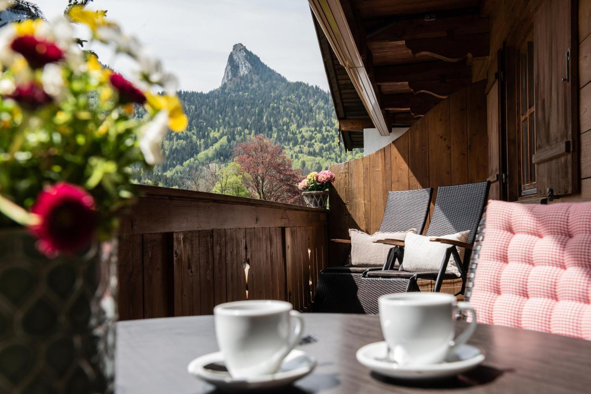Haus Lesch - Stilvolle Mit Tollem Bergblick In Am Tegernsee Gasthof